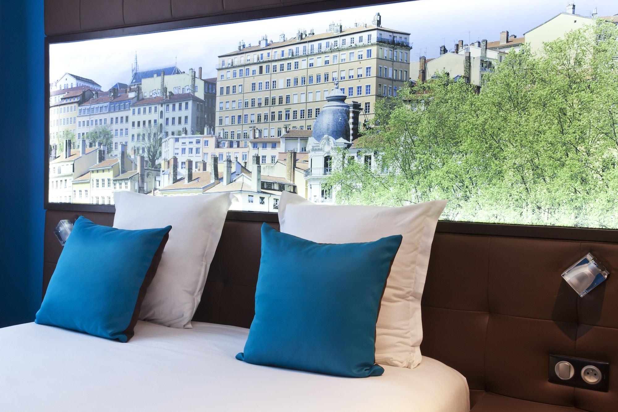 Hotel Des Savoies Lyon Perrache Екстериор снимка
