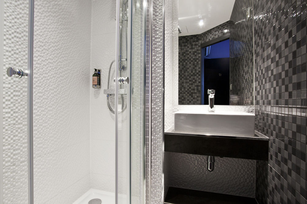 Hotel Des Savoies Lyon Perrache Екстериор снимка